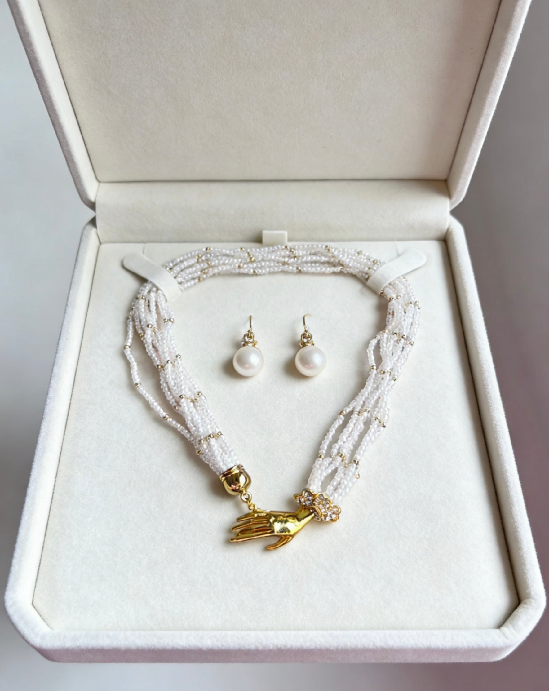 Vintage|Necklace |No returns or exchanges|102260