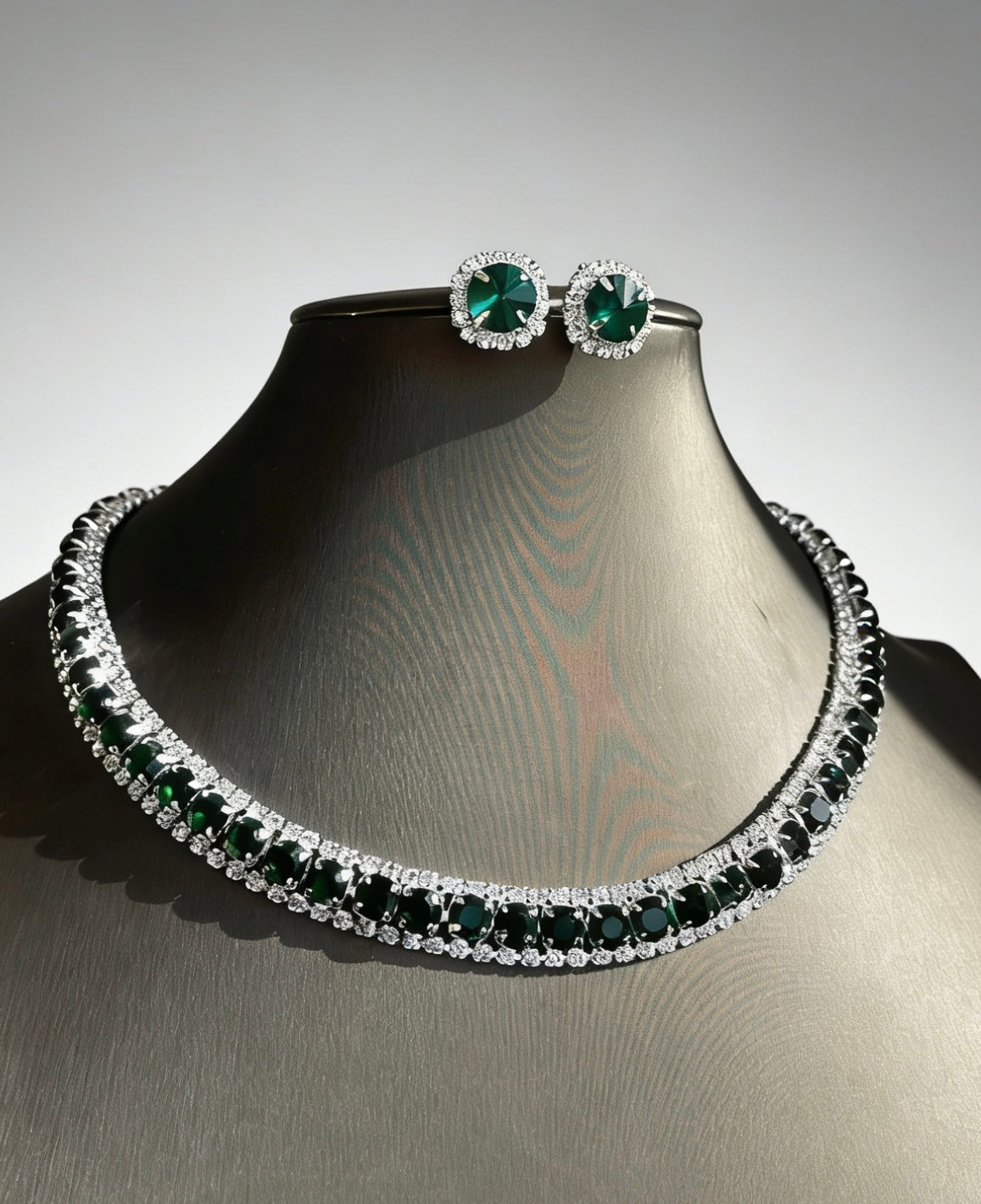 Vintage|Necklace |No returns or exchanges|11024