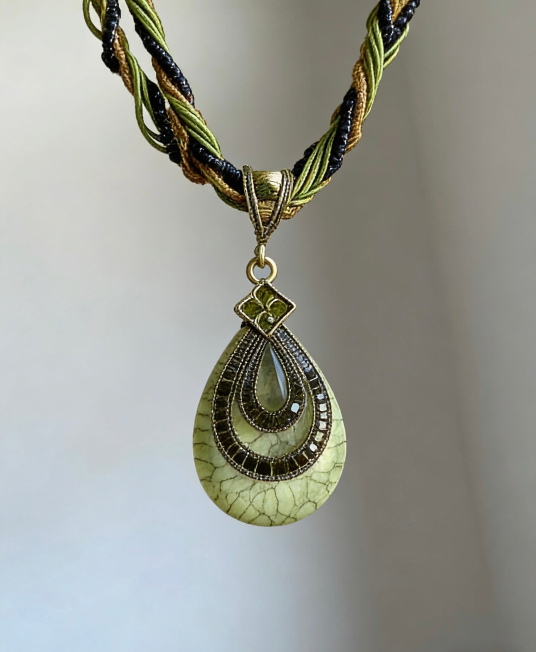 Vintage|Necklace |No returns or exchanges|F42015