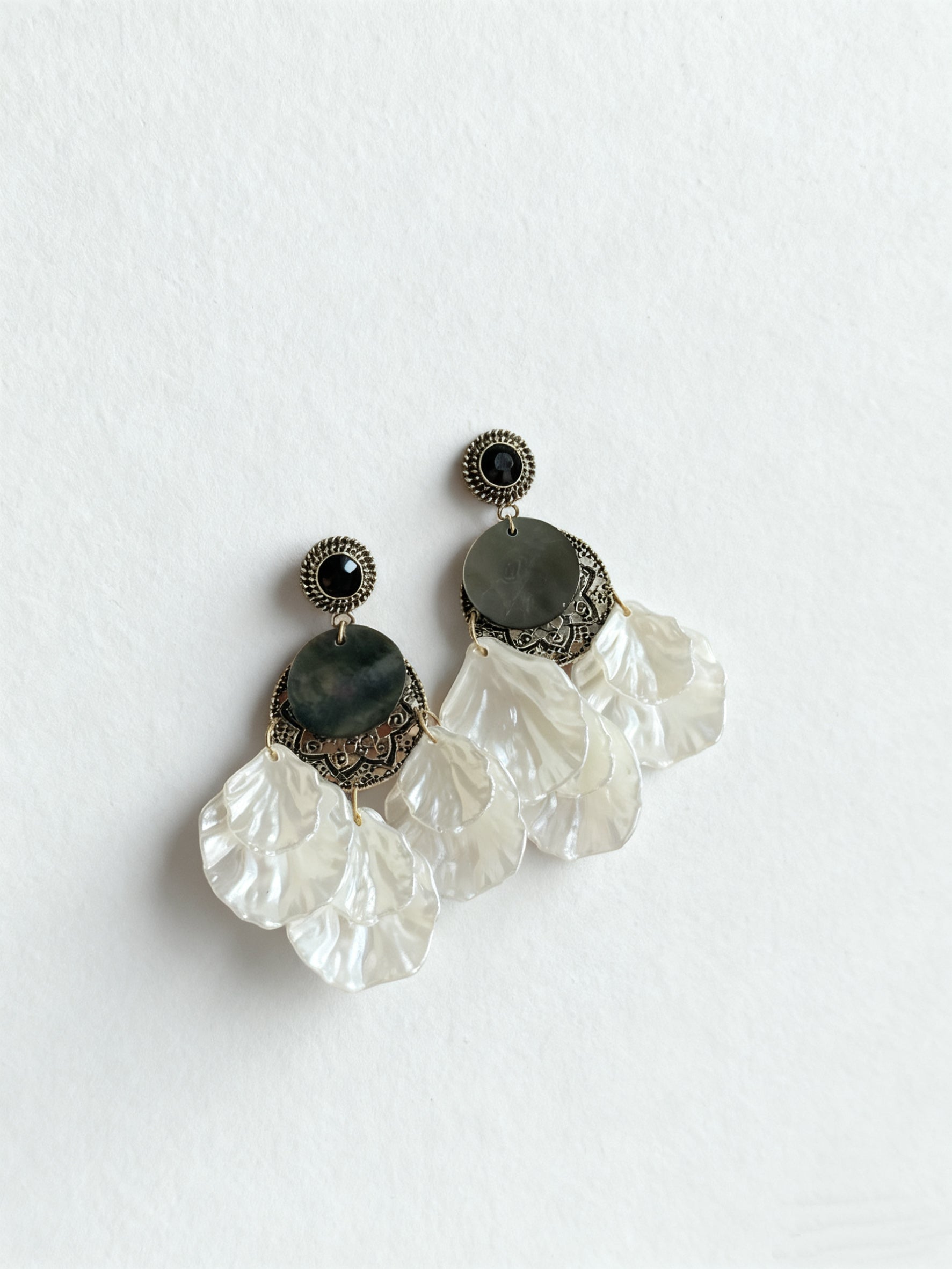 Vintage|Earings|No returns or exchanges|H100302