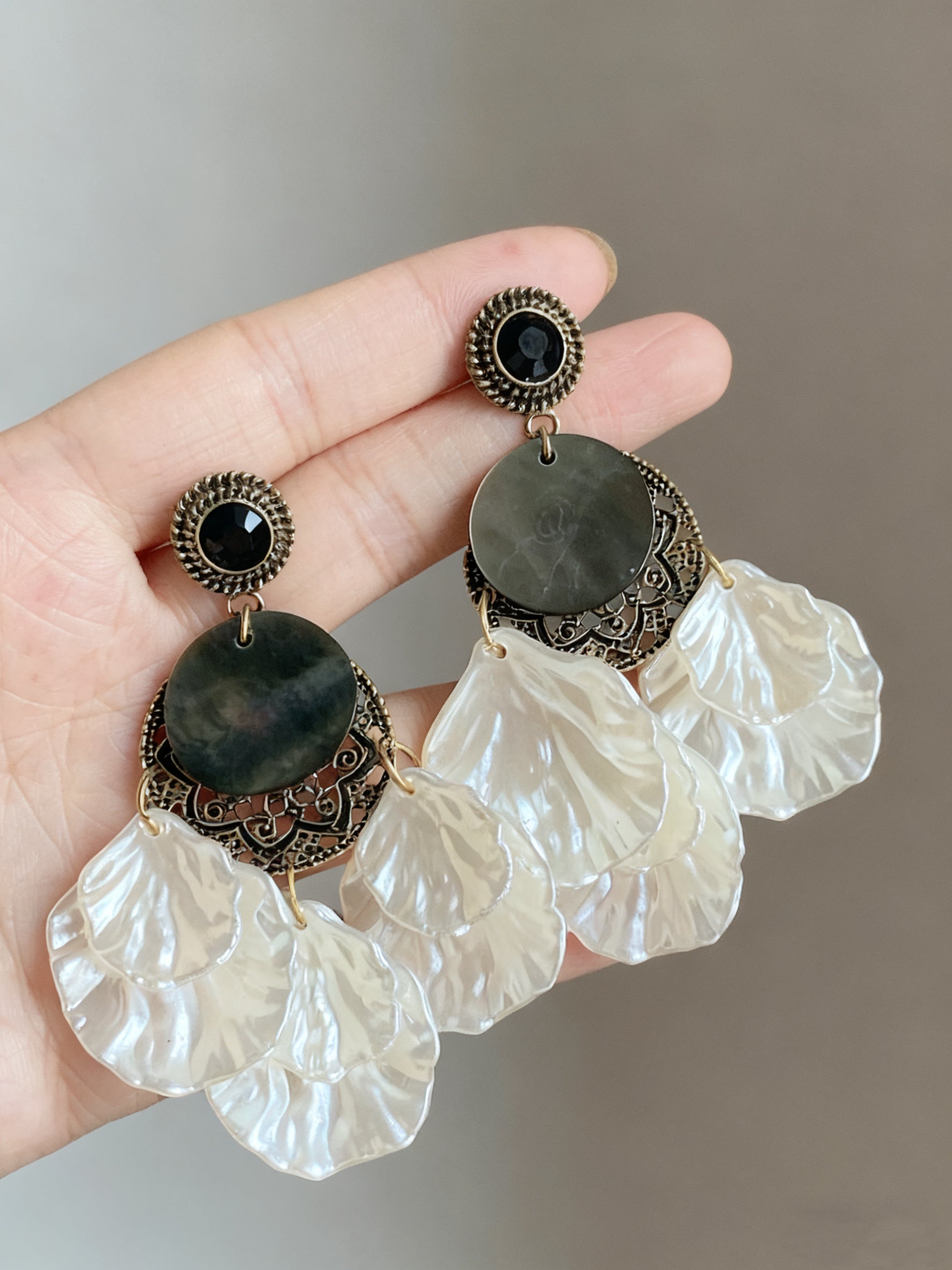 Vintage|Earings|No returns or exchanges|H100302