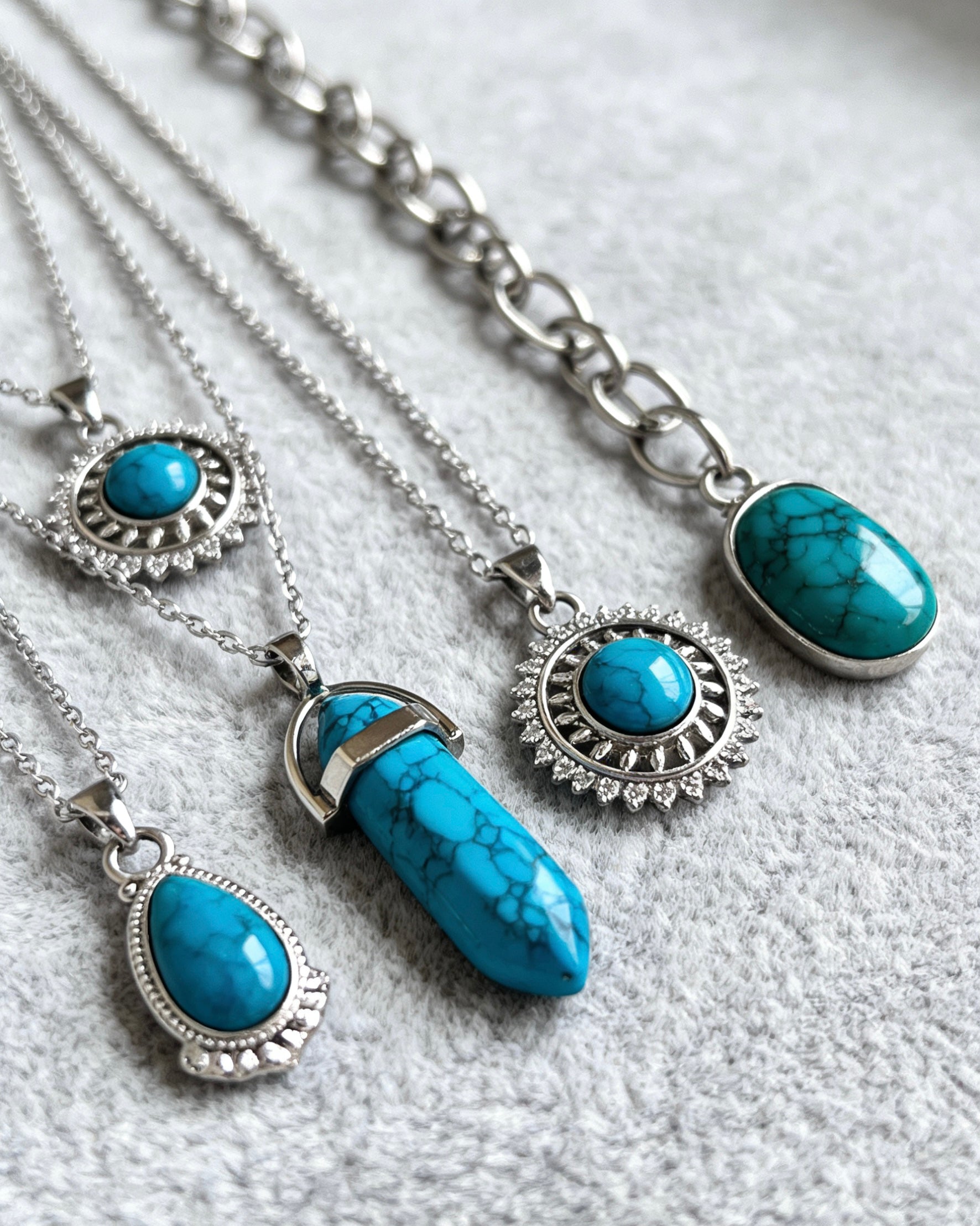 Vintage|Necklace |No returns or exchanges|H40909