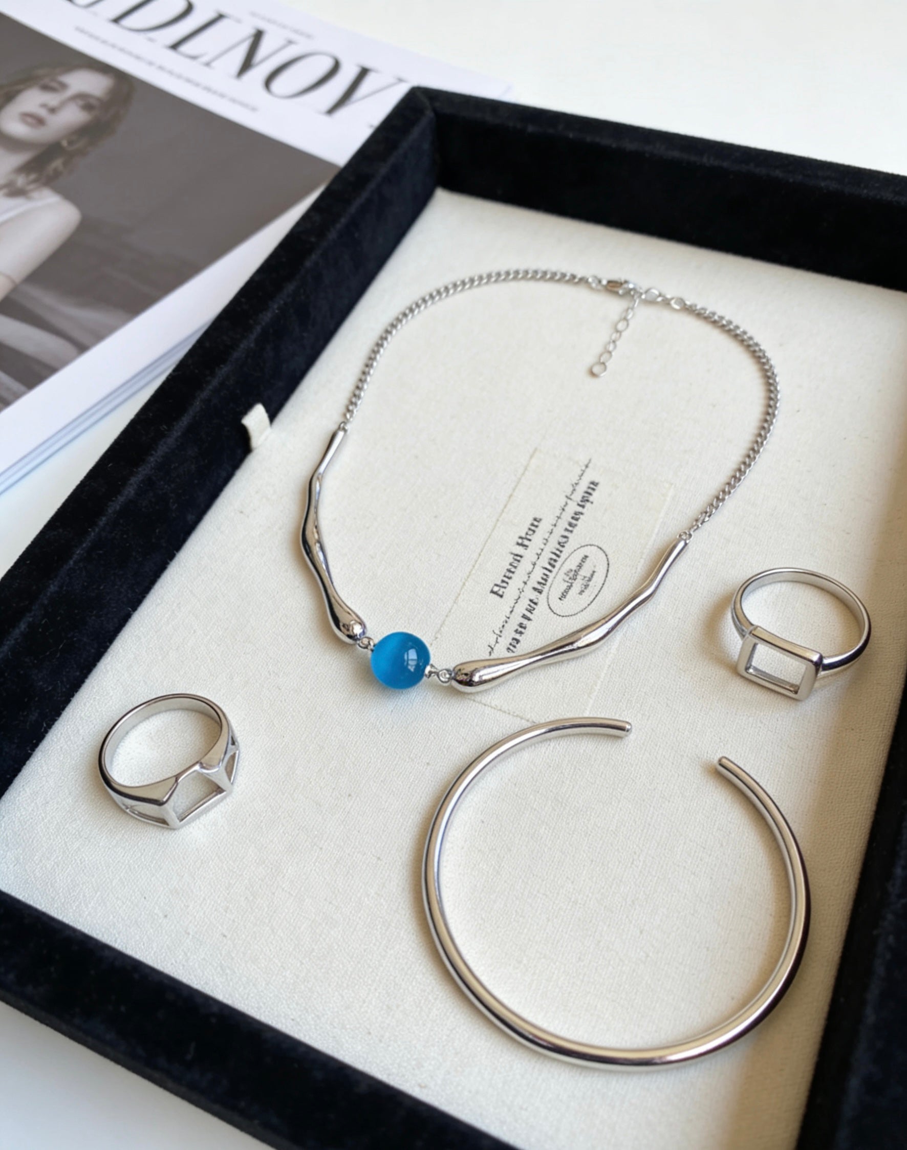 Vintage|Necklace |No returns or exchanges|R41409